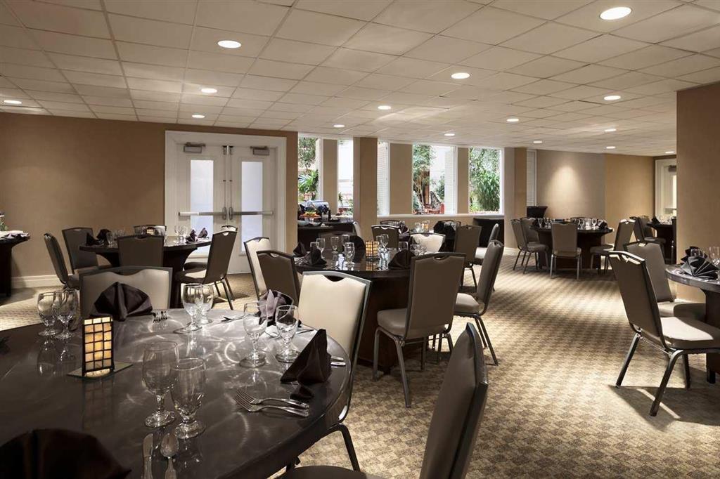 Embassy Suites By Hilton Richmond Dumbarton Einrichtungen foto