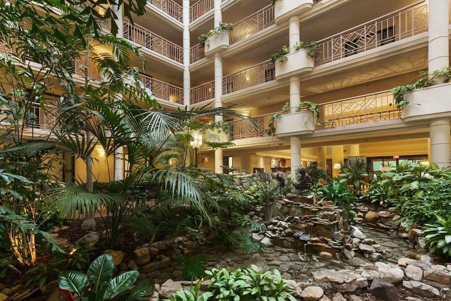 Embassy Suites By Hilton Richmond Dumbarton Exterior foto